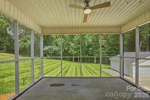 2050 Brownstone Ct, Gastonia, NC 28054 - Photo 33