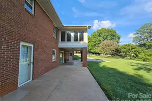 524 Country Club Cir, Shelby, NC 28150 - Photo 41