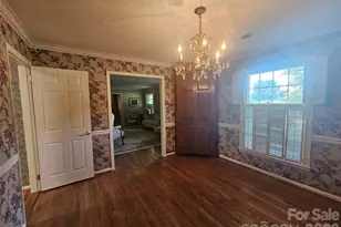 524 Country Club Cir, Shelby, NC 28150 - Photo 7