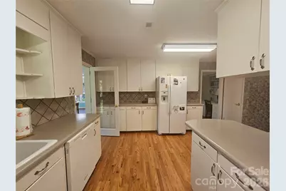 524 Country Club Circle, Shelby, NC 28150 - Photo 11