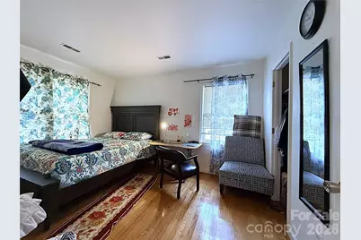 6824 Marlbrook Drive, Charlotte, NC 28212 - Photo 9