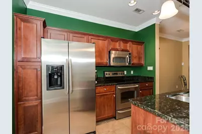 301 Hurston Circle, Charlotte, NC 28208 - Photo 5