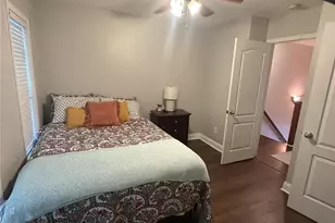 301 Hurston Circle, Charlotte, NC 28208 - Photo 15