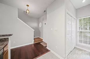 1338 Anthem Ct, Charlotte, NC 28205 - Photo 3