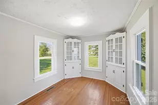 10814 Moores Chapel Rd, Charlotte, NC 28214 - Photo 11