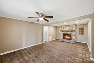 10814 Moores Chapel Rd, Charlotte, NC 28214 - Photo 3