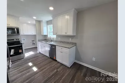 209 W Roswell Street, Troy, NC 27371 - Photo 5