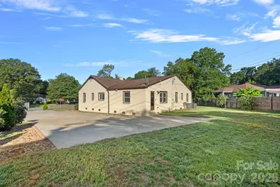 2561 Lumina Avenue, Charlotte, NC 28208 - Photo 35