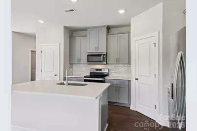 9049 Foggy Brook Loop, Charlotte, NC 28216 - Photo 3
