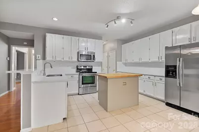 2040 Swaim Drive, Matthews, NC 28105 - Photo 9