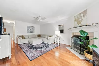 1007 21st Avenue NE, Hickory, NC 28601 - Photo 9