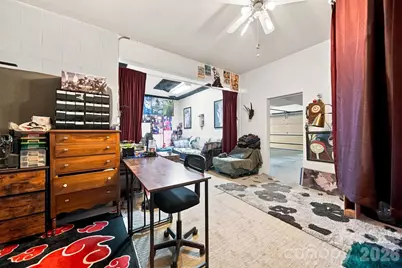 1007 21st Avenue NE, Hickory, NC 28601 - Photo 17