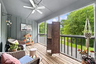 1007 21st Ave NE, Hickory, NC 28601 - Photo 7