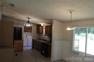 177 Hallmark Ests Dr, Statesville, NC 28625 - Photo 11