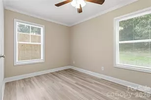 412 E McLelland Ave, Mooresville, NC 28115 - Photo 15