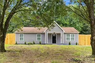 412 E McLelland Ave, Mooresville, NC 28115 - Photo 1