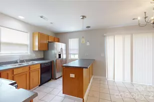 10131 Ballyclare Ct, Charlotte, NC 28213 - Photo 11