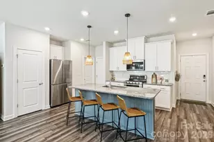 2513 Greenmarket Dr, Charlotte, NC 28217 - Photo 7