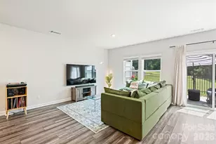 2513 Greenmarket Dr, Charlotte, NC 28217 - Photo 17