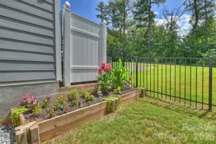 2513 Greenmarket Dr, Charlotte, NC 28217 - Photo 43