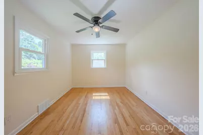 8525 US 25/70 Highway, Marshall, NC 28753 - Photo 19