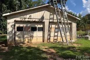 911 Eldorado Ave, Charlotte, NC 28262 - Photo 25