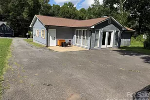 911 Eldorado Ave, Charlotte, NC 28262 - Photo 21