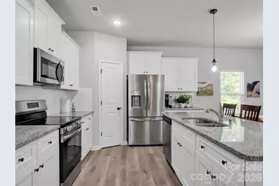 7203 Stoney Wood Lane, Charlotte, NC 28215 - Photo 11