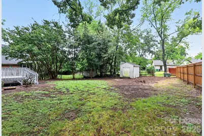 11122 Five Cedars Road, Charlotte, NC 28226 - Photo 3