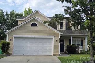 5740 Shining Oak Ln, Charlotte, NC 28269 - Photo 1