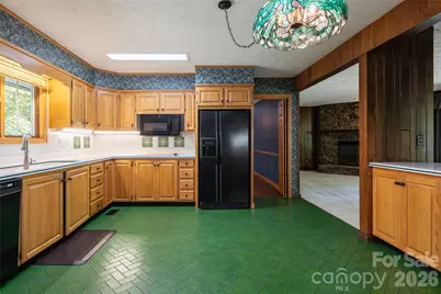 25 E Forest Road, Asheville, NC 28803 - Photo 9