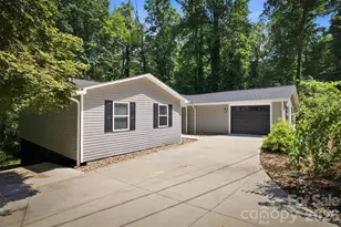 3517 Crestwood Dr, Morganton, NC 28655 - Photo 3