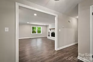 3517 Crestwood Dr, Morganton, NC 28655 - Photo 7
