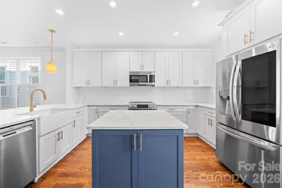 711 E 8th Street, Charlotte, NC 28202 - Photo 13