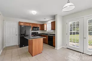 1716 Starling Ct, Charlotte, NC 28213 - Photo 11
