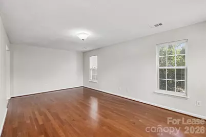1716 Starling Court, Charlotte, NC 28213 - Photo 5
