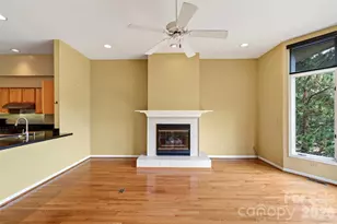 16 Spring Hollow Cir, Asheville, NC 28805 - Photo 9