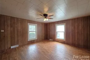 215 College St, Mooresville, NC 28115 - Photo 3