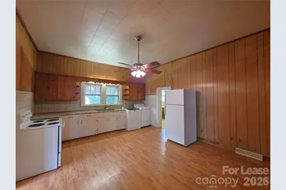215 College Street, Mooresville, NC 28115 - Photo 5
