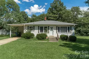 527 Washington Ln, Albemarle, NC 28001 - Photo 1