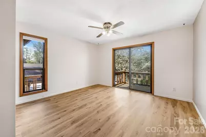 521 Courtwood Lane #8, Hendersonville, NC 28739 - Photo 7