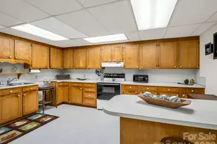 2829 W Stage Coach Trail, Shelby, NC 28150 - Photo 17