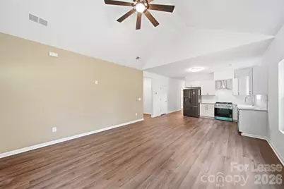 1533 S Battleground Avenue, Kings Mountain, NC 28086 - Photo 7