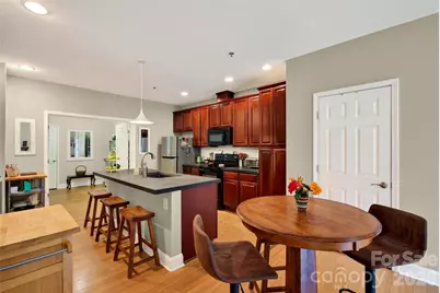600 N Skyloft Drive, Asheville, NC 28801 - Photo 3