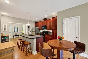 600 N Skyloft Dr, Asheville, NC 28801 - Photo 3