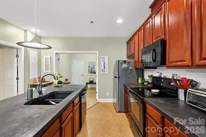 600 N Skyloft Drive, Asheville, NC 28801 - Photo 5