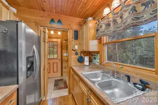 1894 Left Fork Run Rd, Bakersville, NC 28705 - Photo 17