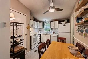 180 Hidden Meadow Dr, Candler, NC 28715 - Photo 13