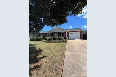 869 Crystal Springs Drive, Lincolnton, NC 28092 - Photo 1