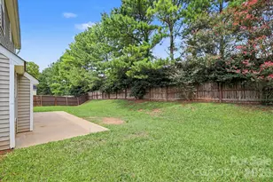 2877 Oasis Ln, Charlotte, NC 28214 - Photo 17